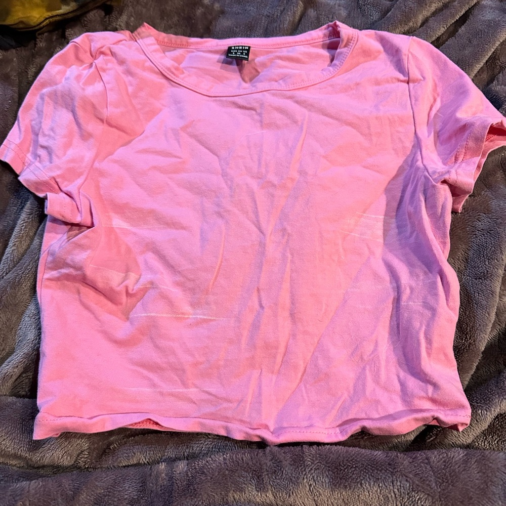 SHEIN CROPPED PINK TOP